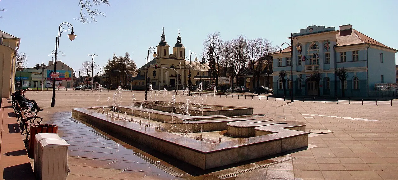 Plac Tadeusza Kościuszki w Aleksandrowie Łódzkim (powiat zgierski, województwo łódzkie), Polska