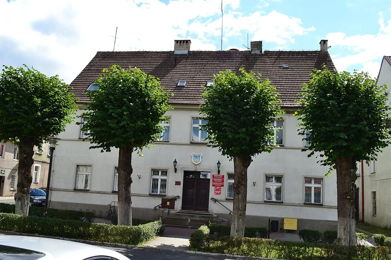 Czaplinek, Rynek 6 - Ratusz / Urząd Miejski (zabytek nr 439)