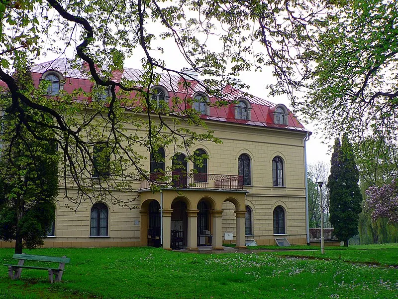 Grojec - zespół pałacowy: pałac (zabytek nr A-835/M)