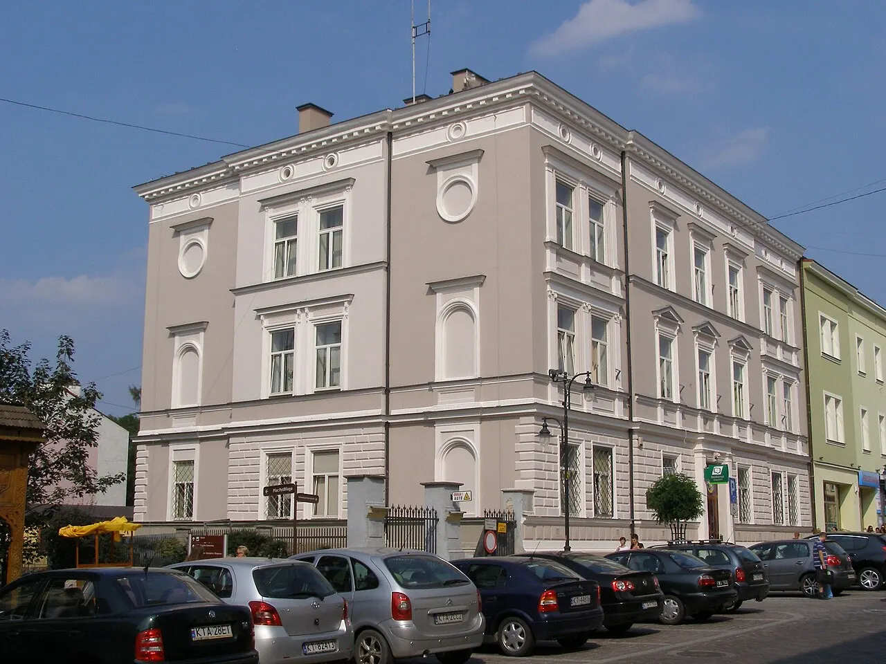 Tarnów - Urząd Gminy Tarnów przy ul. Krakowskiej