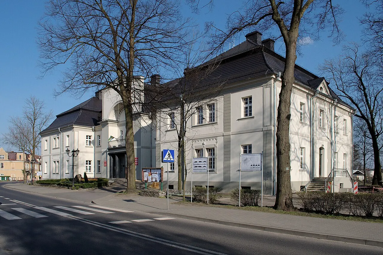 Tworóg. Ulica Zamkowa. Pałac.