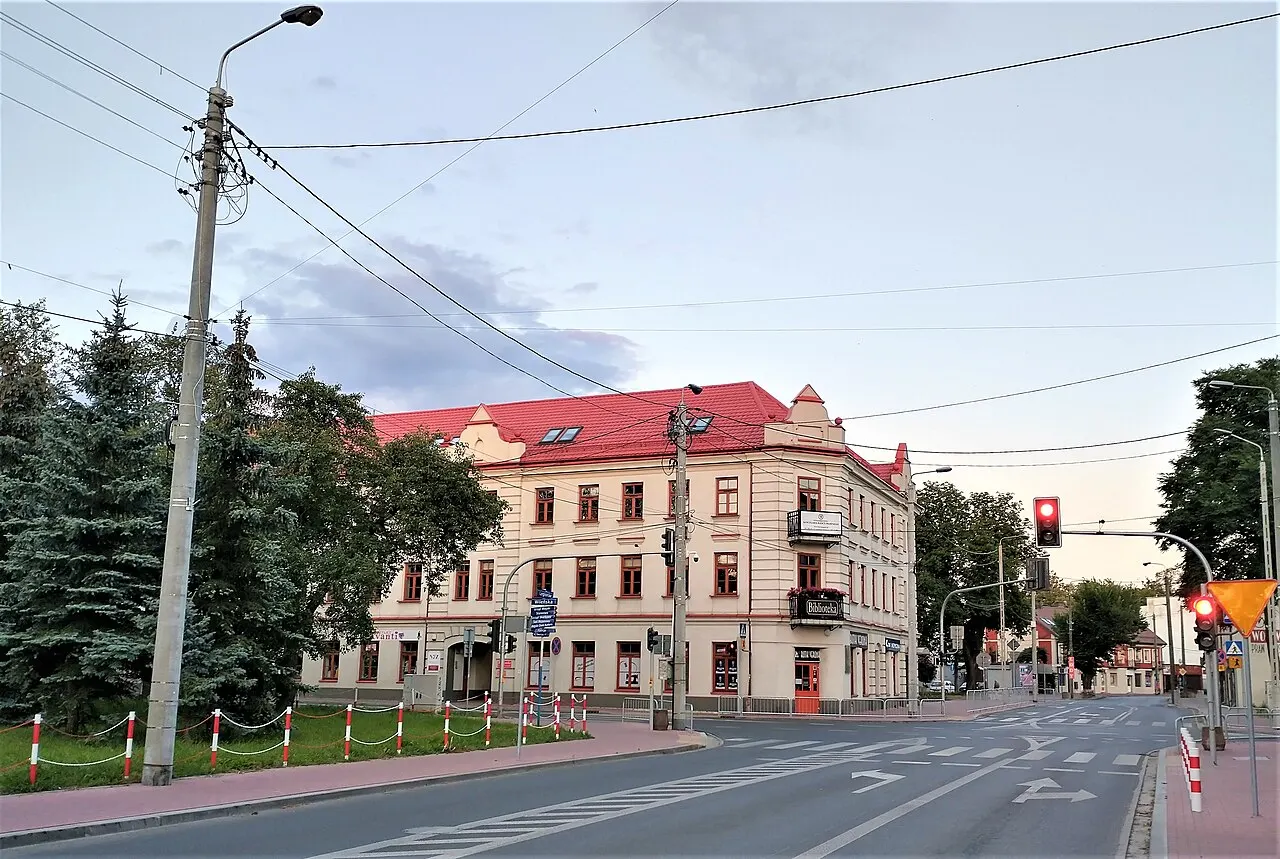 Widok miejski z wieczornego Wołomina.